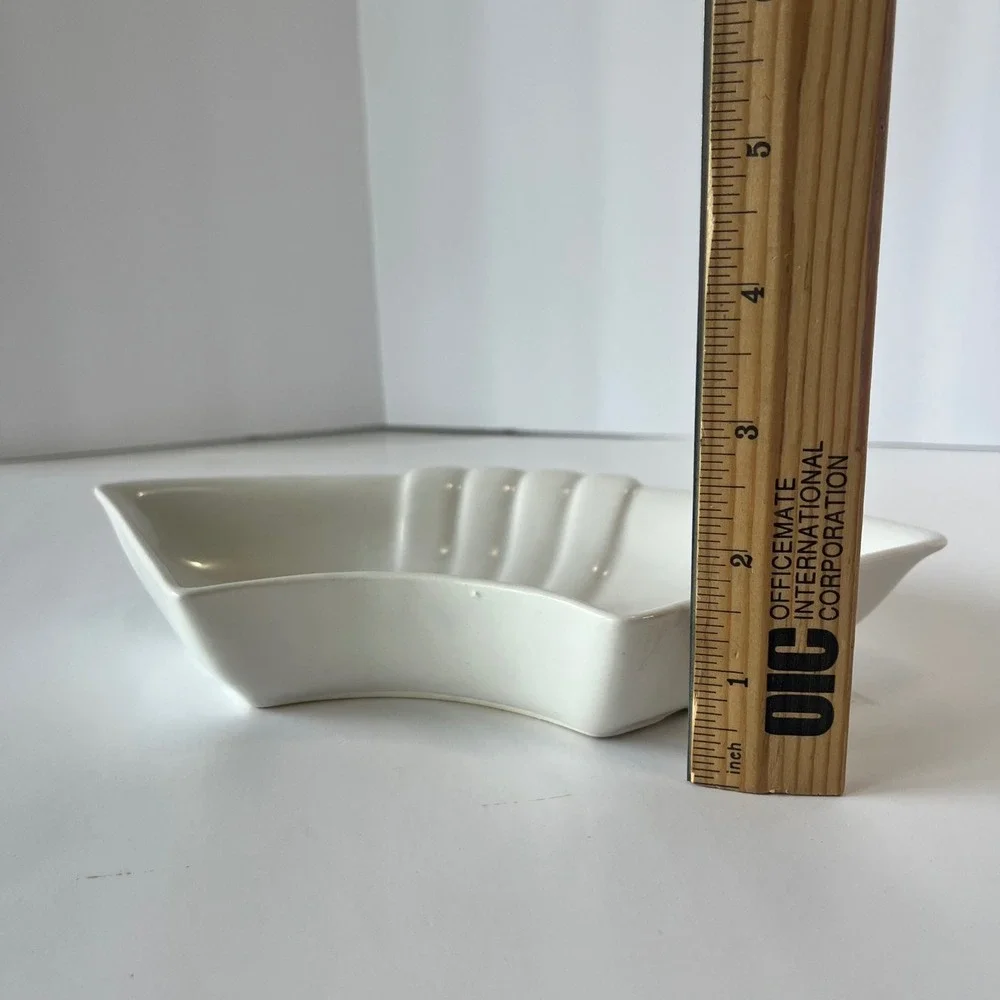 Vintage California Pottery White Fan Shaped Serving‎ Dish Art Deco CALIF USA L61